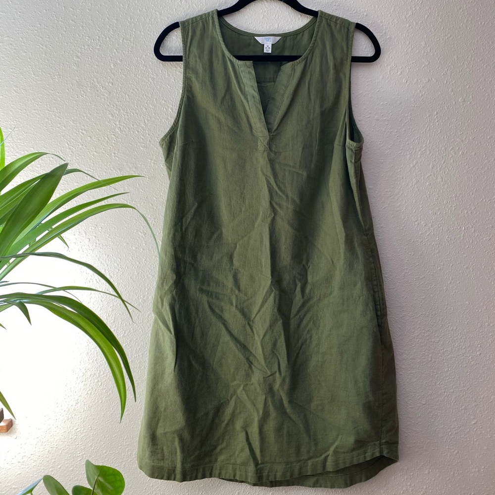 Green dress